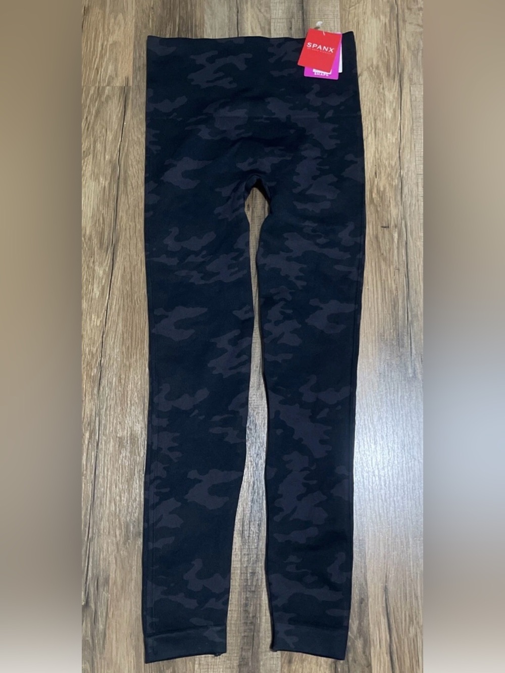 SPANX Look At Me Now Seamless Leggings Black Camon Size Small NWT High Rise